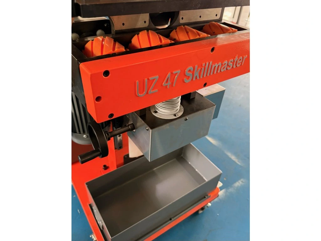 N.KO Fraiseuse automatique de bords soudés UZ47 SKILLMASTER