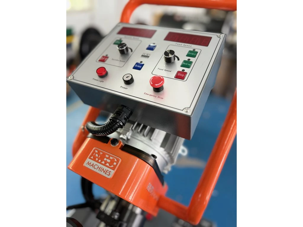 N.KO Fraiseuse automatique de bords soudés UZ47 SKILLMASTER